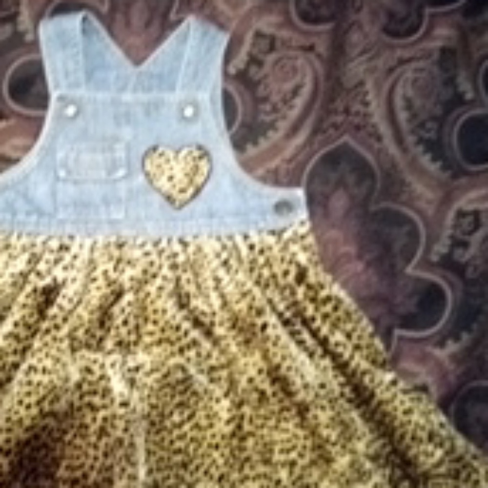 Girls dress